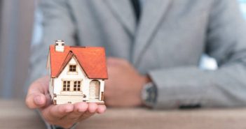 Comment vendre sa maison avec un notaire ?