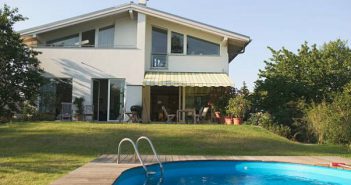 5 questions à se poser avant de choisir une piscine projet-piscine-maison-jardin