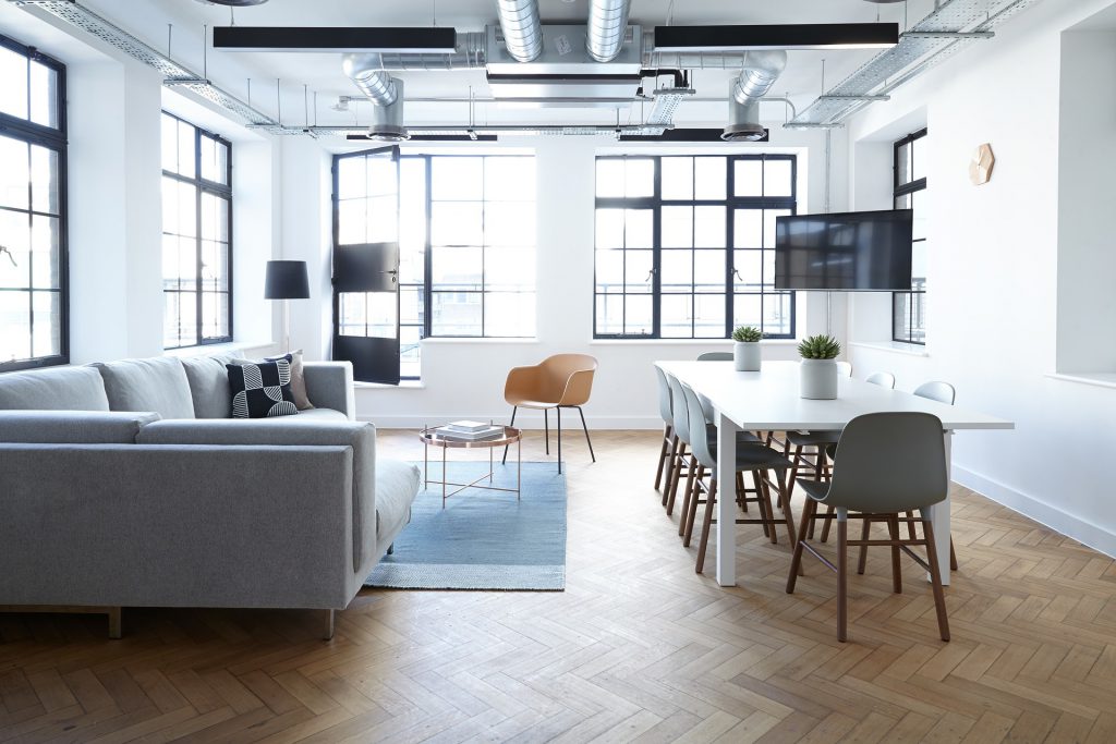 Une salle de réunion design pour un meeting réussi